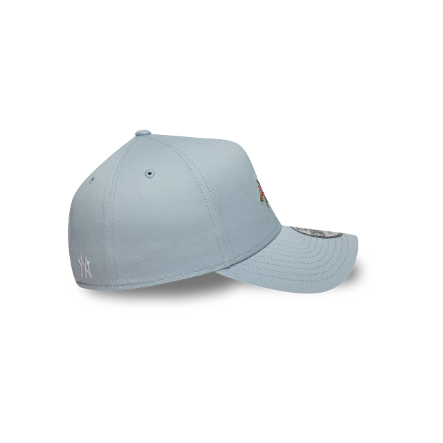 New York Yankees MLB Floral 9FORTY A-Frame Strapback