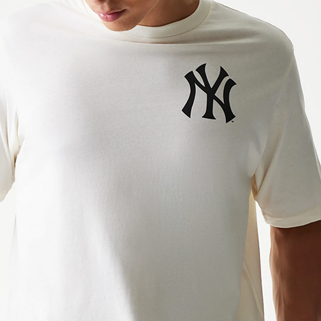 Playera Manga Corta New York Yankees MLB Food Graphic
