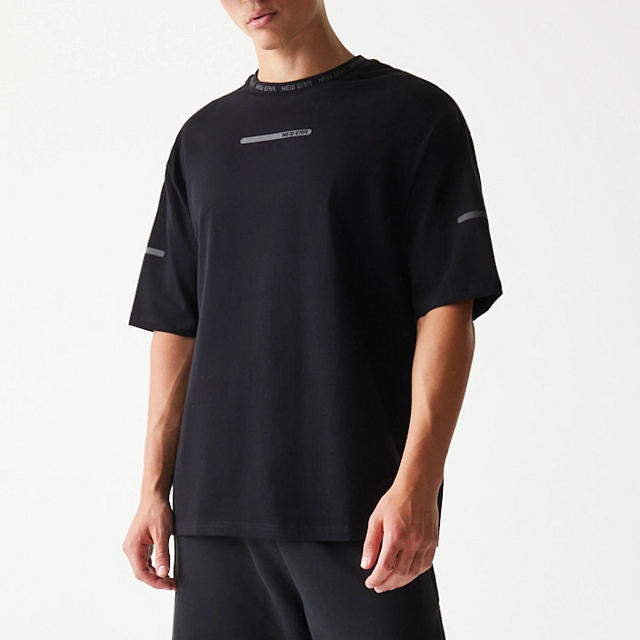 Playera Manga Corta New Era Tech Core Negra