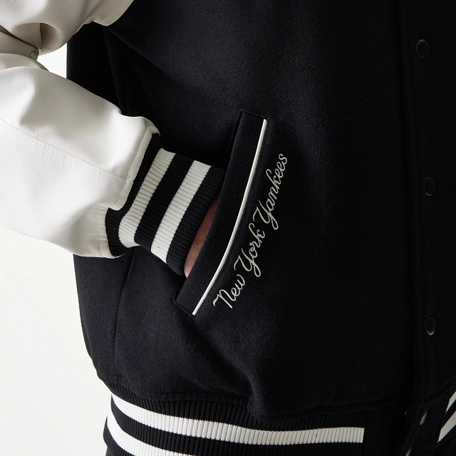 Chumpa Varsity New York Yankees MLB Heritage Negra