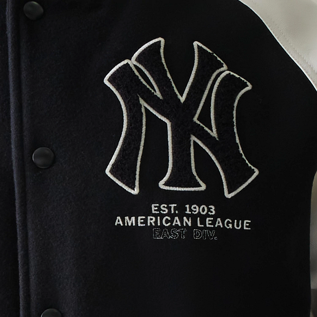 Chumpa Varsity New York Yankees MLB Heritage Negra