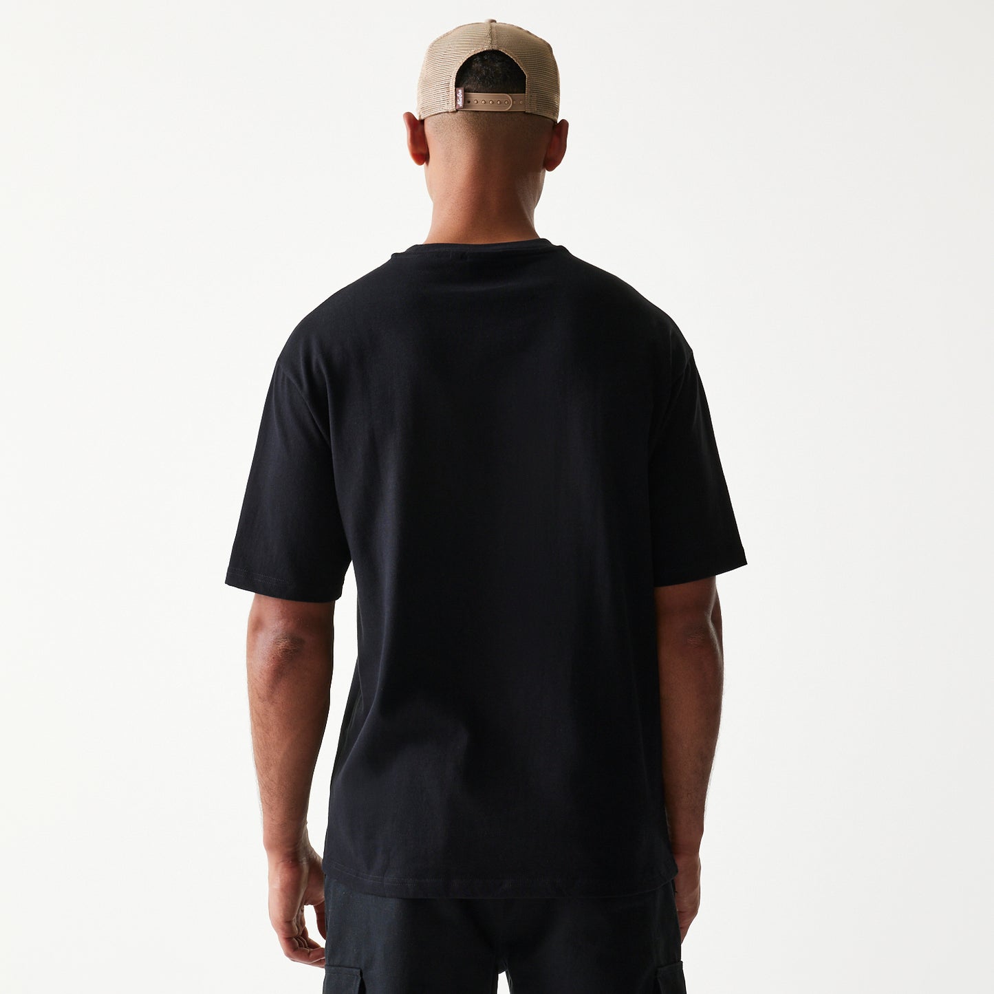 Playera Manga Corta New Era Script Negra