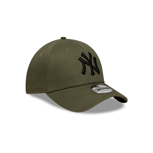 New York Yankees MLB League Essential 9FORTY Strapback