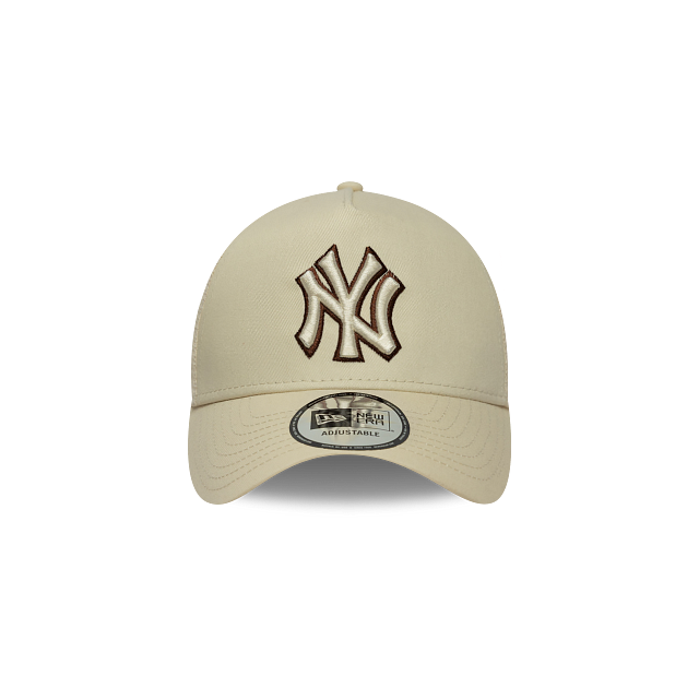 New York Yankees MLB Team Outline 9FORTY A-Frame Trucker Snapback Beige