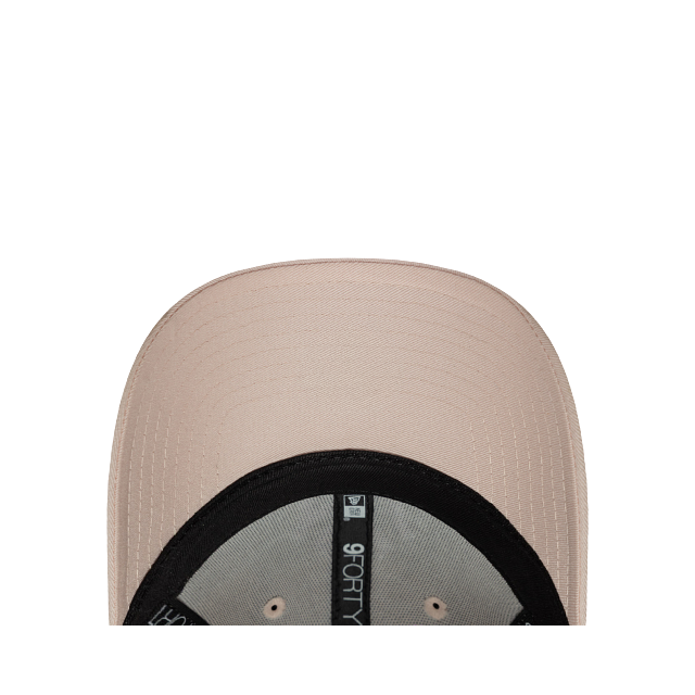 New York Yankees MLB Metallic Logo 9FORTY Strapback Rosa para Mujer
