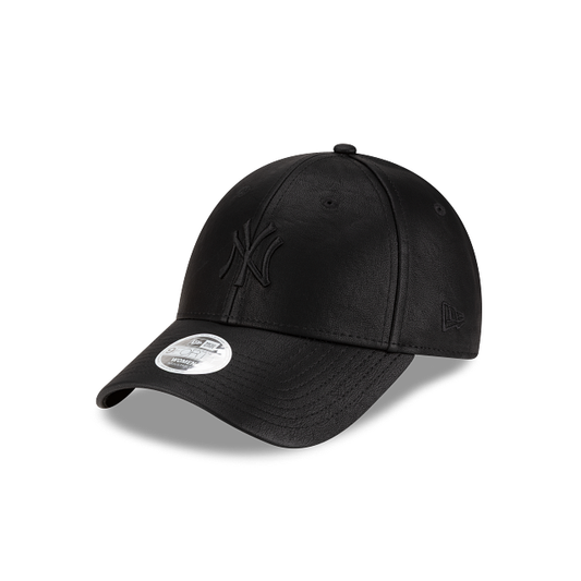 New York Yankees MLB Faux Leather 9FORTY Strapback Negra para Mujer