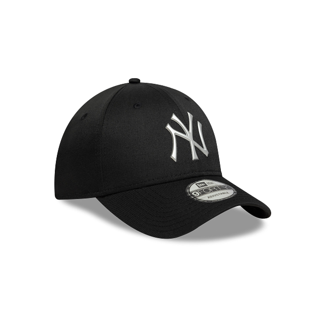 New York Yankees MLB Metallic 9FORTY Snapback