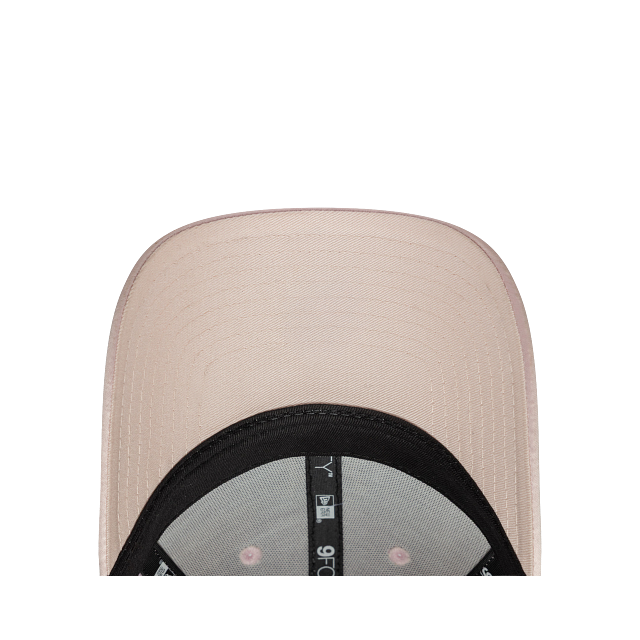 New York Yankees MLB Satin 9FORTY Snapback para Mujer
