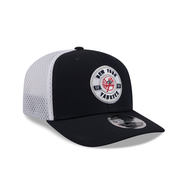 New York Yankees MLB Active Trucker 9SEVENTY Snapback