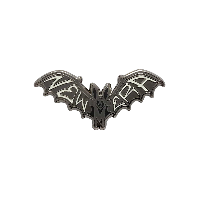 Pin New Era Bat