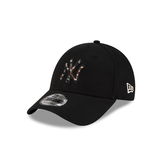 New York Yankees MLB Animal Print 9FORTY Strapback