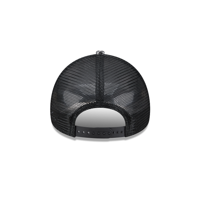 New Era 9FORTY A-Frame Trucker Snapback Blanco y Negro