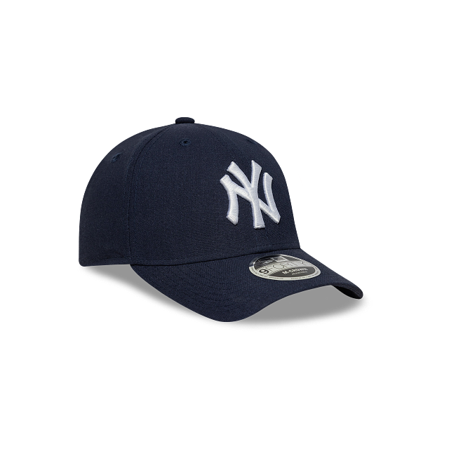 New York Yankees MLB Linen 9FORTY M-Crown Snapback Navy