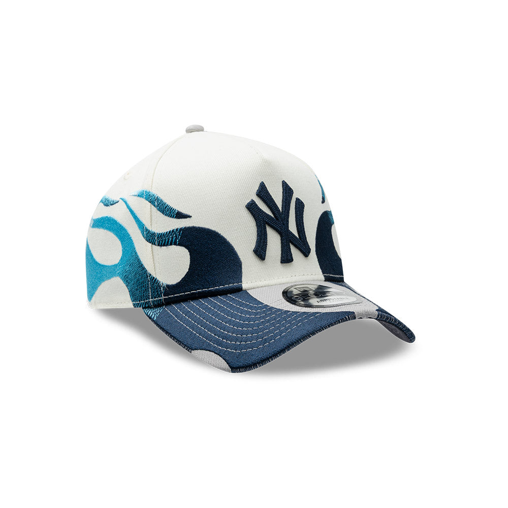 New York Yankees MLB Flame 9FORTY A-Frame Snapback