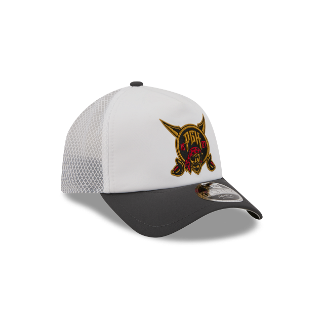 Pittsburgh Pirates MLB City Connect Batting Practice 9FORTY Trucker Snapback