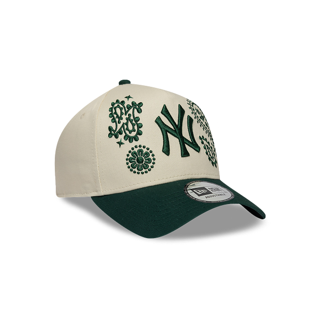New York Yankees MLB Paisley 9FORTY A-Frame Strapback