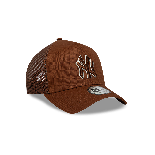 New York Yankees MLB OUTLINE 9FORTY A-Frame Trucker Snapback