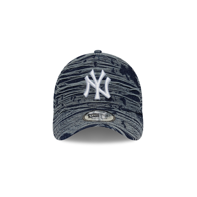 New York Yankees MLB Distressed Denim 9FORTY E-Frame Snapback Navy