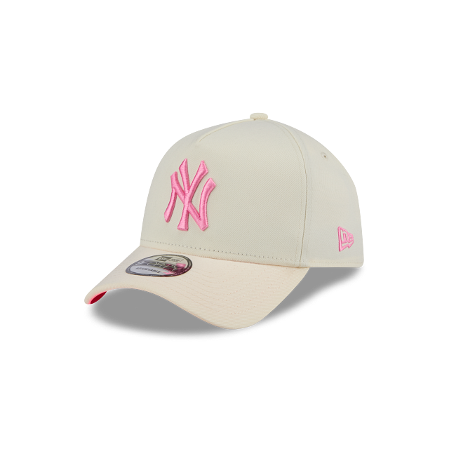 New York Yankees MLB Pink Glow 9FORTY Snapback