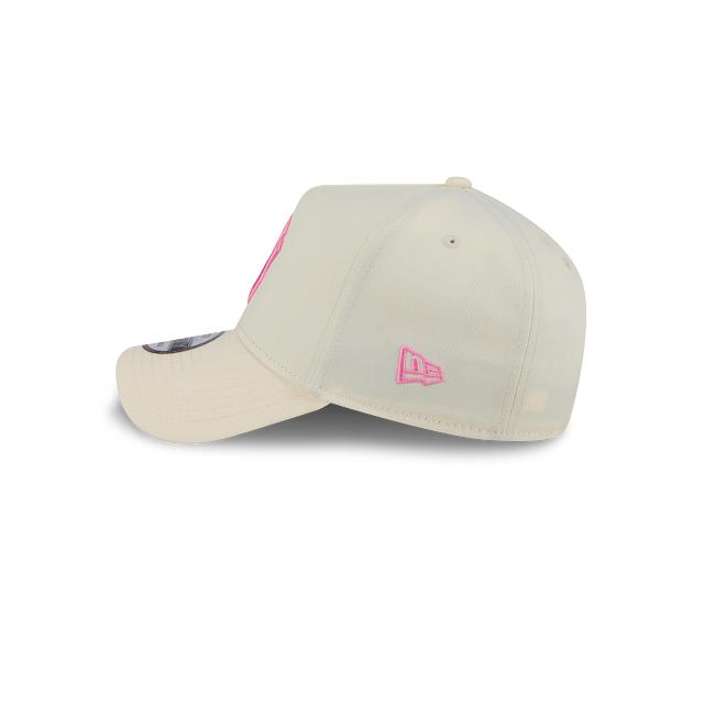 New York Yankees MLB Pink Glow 9FORTY Snapback